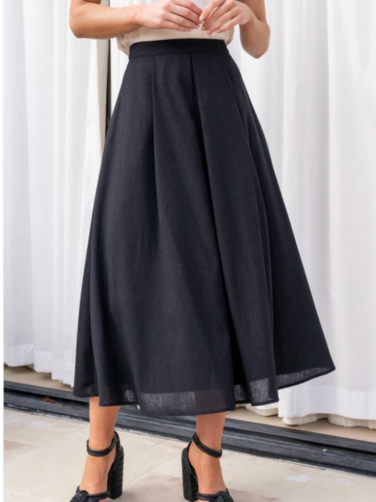 Nwt Pleated Black Midi Skirt